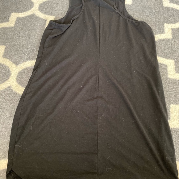 Cute simple dress! - Picture 2 of 3